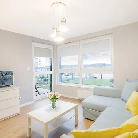 Przestronny Z Tarasem I Parkingiem W Gdyni By Renters Pogorze