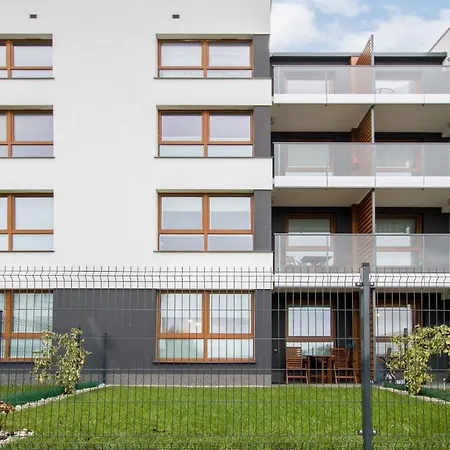 Przestronny Z Tarasem I Parkingiem W Gdyni By Renters Pogorze